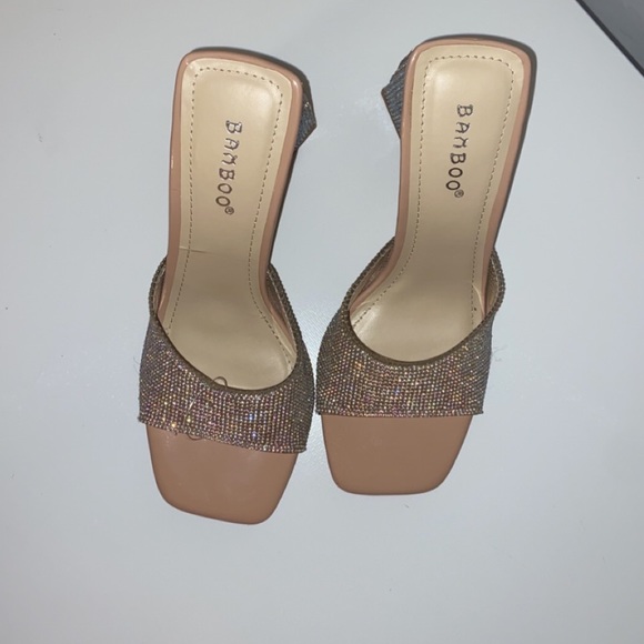 Bamboo Heels - Picture 7 of 8